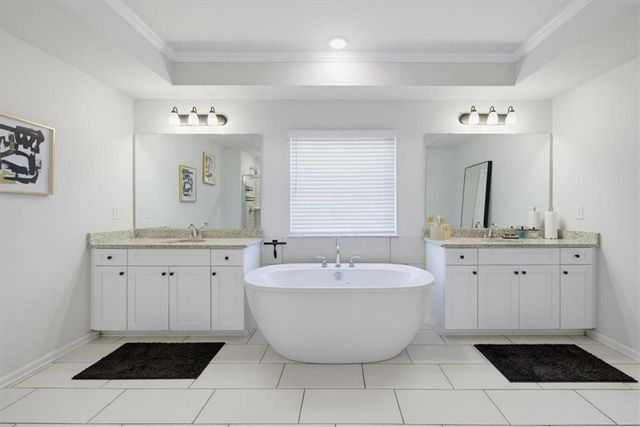 517 Redchurch Dr, Mcdonough, GA 30252