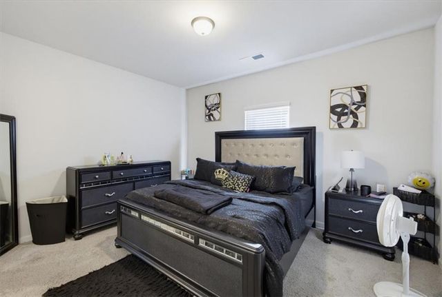 517 Redchurch Dr, Mcdonough, GA 30252