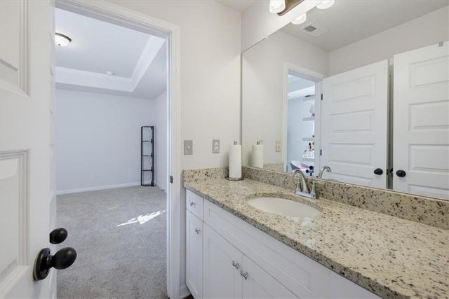 517 Redchurch Dr, Mcdonough, GA 30252