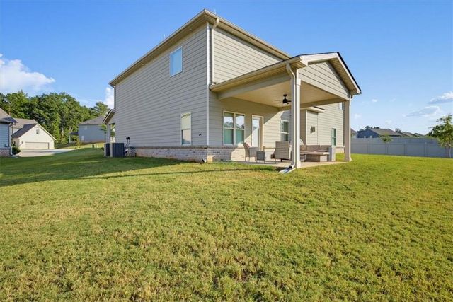 517 Redchurch Dr, Mcdonough, GA 30252