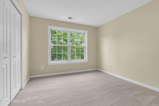 19 Outlook Lane, Freehold, NJ 07728