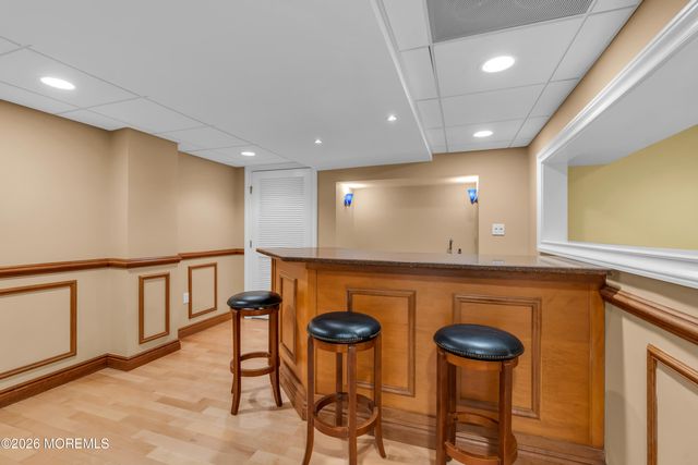 19 Outlook Lane, Freehold, NJ 07728