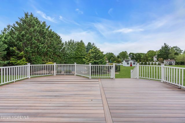 19 Outlook Lane, Freehold, NJ 07728