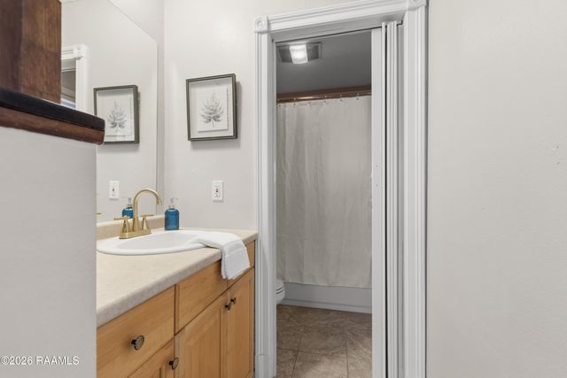 200 Breton Drive, Lafayette, LA 70508