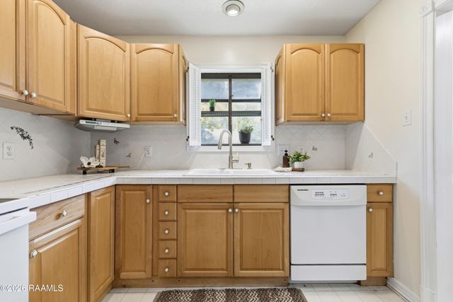 200 Breton Drive, Lafayette, LA 70508