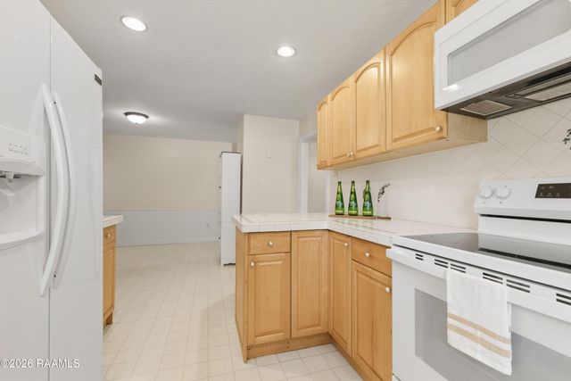 200 Breton Drive, Lafayette, LA 70508