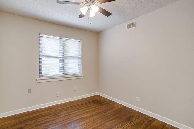 4713 Kilpatrick Avenue, Fort Worth, TX 76107