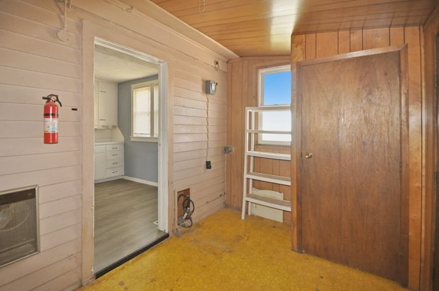 1628 Otley Avenue, Perry, IA 50220