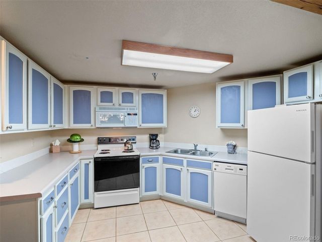 31819 Rocky Village Dr 205, Evergreen, CO 80439