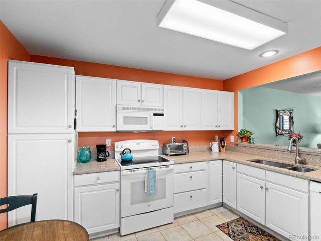 31819 Rocky Village Dr 205, Evergreen, CO 80439