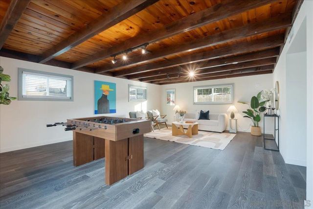 941 8Th St, Imperial Beach, CA 91932