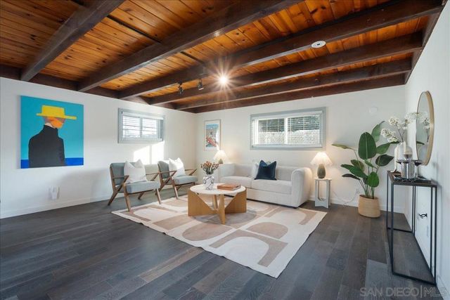 941 8Th St, Imperial Beach, CA 91932