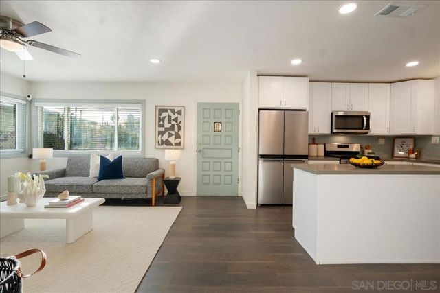 941 8Th St, Imperial Beach, CA 91932