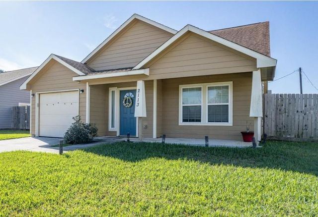 2113 W Gulf Street, Baytown, TX 77520
