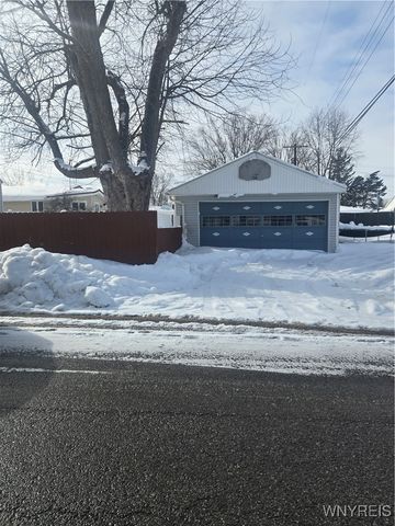 4882 Mount Vernon Boulevard, Hamburg, NY 14075