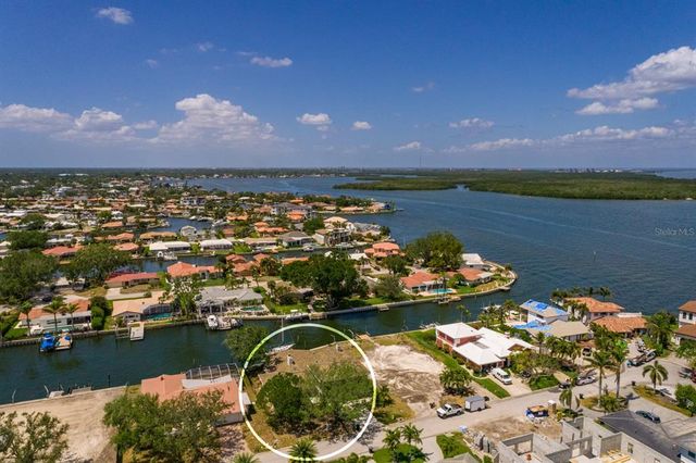 2063 ILLINOIS AVENUE NE, St Petersburg, FL 33703