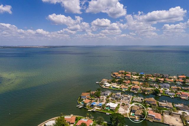 2063 ILLINOIS AVENUE NE, St Petersburg, FL 33703