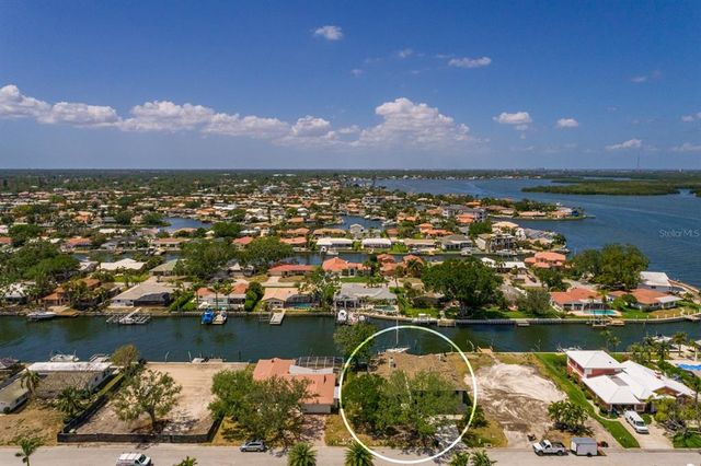 2063 ILLINOIS AVENUE NE, St Petersburg, FL 33703