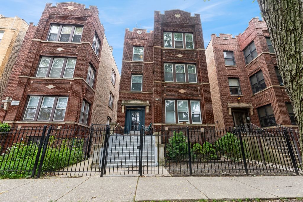 4335 N SACRAMENTO Avenue G, Chicago, IL 60618