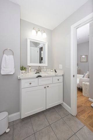 501 Auburn St 303, Whitman, MA 02382
