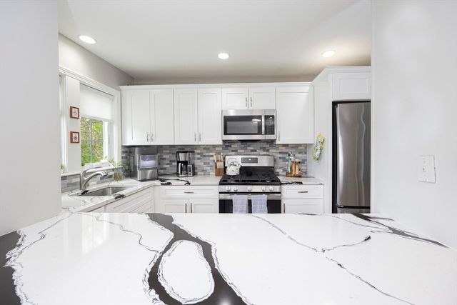 501 Auburn St 303, Whitman, MA 02382