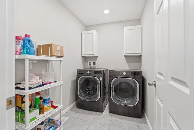 2148 Cambridge Court, Reedsburg, WI 53959