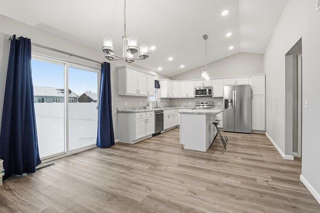 2148 Cambridge Court, Reedsburg, WI 53959