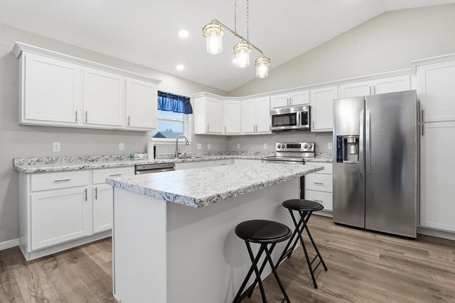 2148 Cambridge Court, Reedsburg, WI 53959