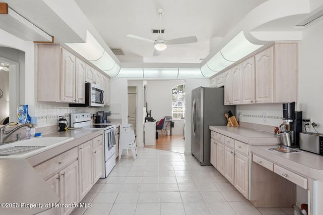 14135 Cornewall Lane, Spring Hill, FL 34609