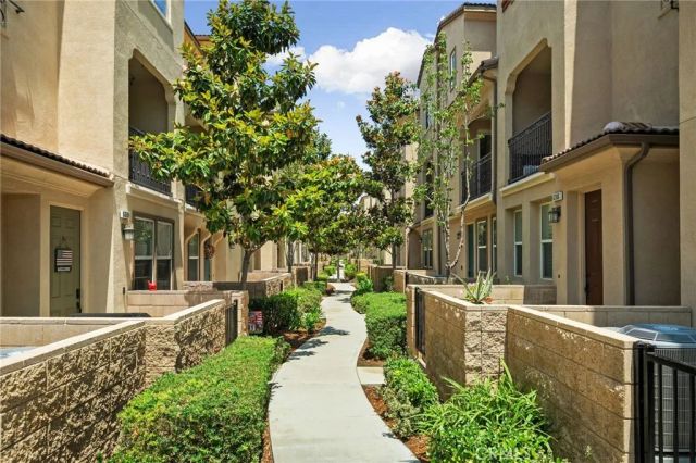 6382 Aquila Way, Eastvale, CA 91752