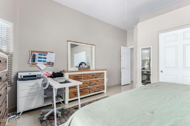 10625 W HARMONY Lane, Peoria, AZ 85382