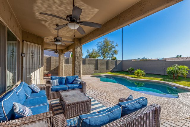 10625 W HARMONY Lane, Peoria, AZ 85382