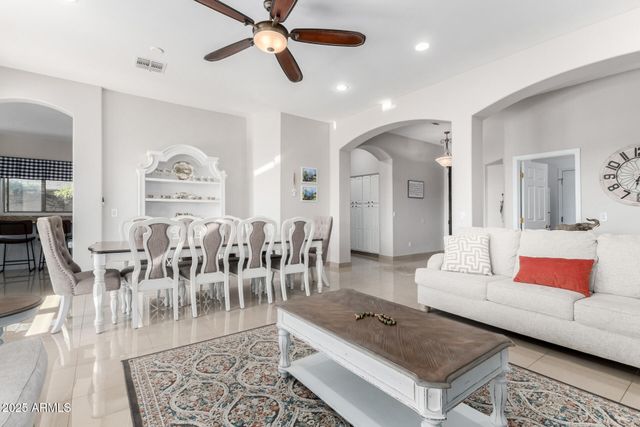 10625 W HARMONY Lane, Peoria, AZ 85382