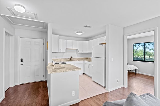 5656 South Shore Boulevard, Wellington, FL 33449