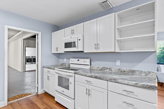 5656 South Shore Boulevard, Wellington, FL 33449