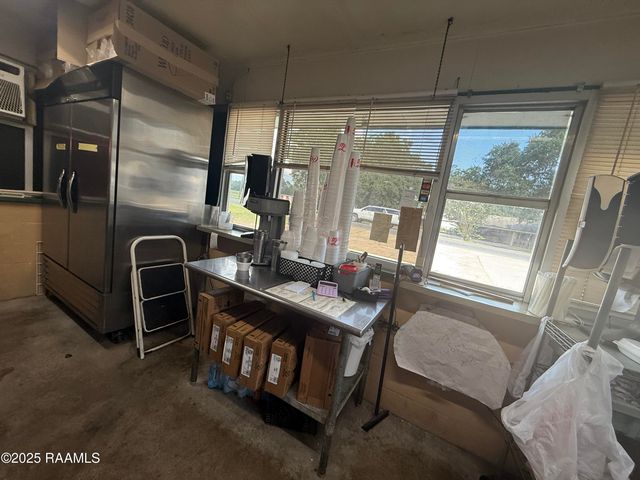 910 & 908 Tate Cove Road, Ville Platte, LA 70586