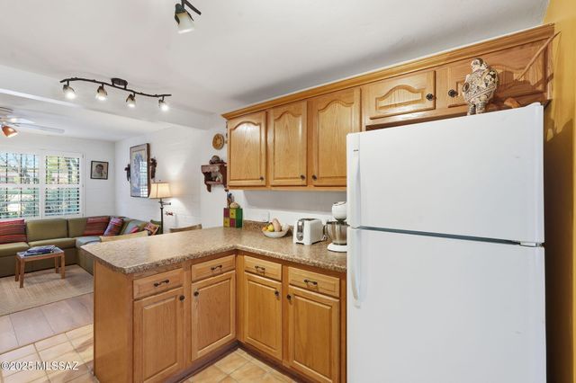 337 S Paseo Cerro A, Green Valley, AZ 85614