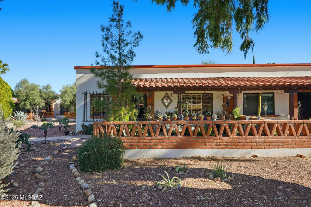 337 S Paseo Cerro A, Green Valley, AZ 85614