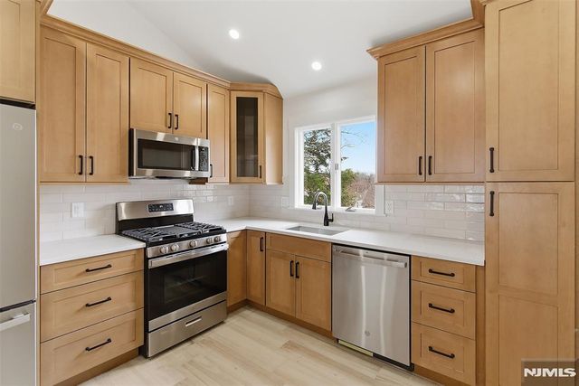 49 E Pleasant Avenue 1, Maywood, NJ 07607