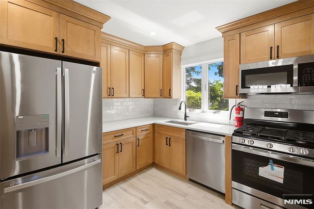 49 E Pleasant Avenue 1, Maywood, NJ 07607