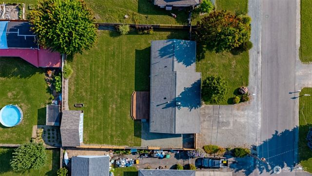 1206 S Walnut St, Burlington, WA 98233
