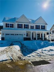 107 Sabrina Lane, Zelienople Boro, PA 16063