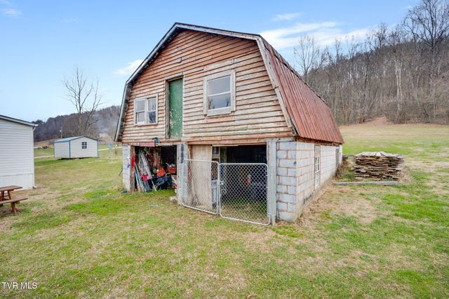 404 Amis Chapel Road Road, Surgoinsville, TN 37873