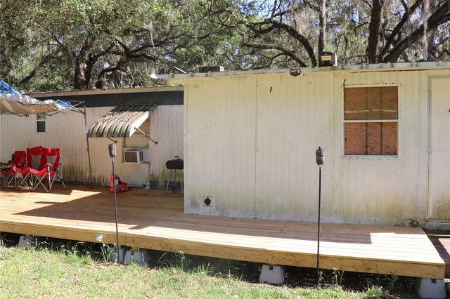 2466 CR 401A, Lake Panasoffkee, FL 33538