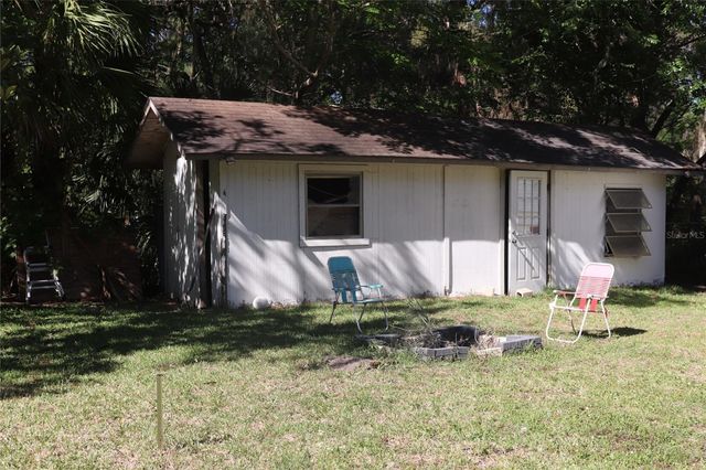 2466 CR 401A, Lake Panasoffkee, FL 33538