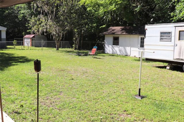 2466 CR 401A, Lake Panasoffkee, FL 33538