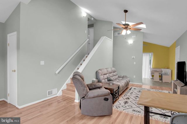 16 YANKEE DR, Mt Holly Springs, PA 17065