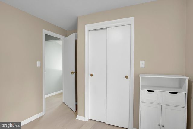 16 YANKEE DR, Mt Holly Springs, PA 17065