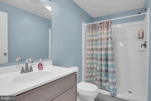 16 YANKEE DR, Mt Holly Springs, PA 17065