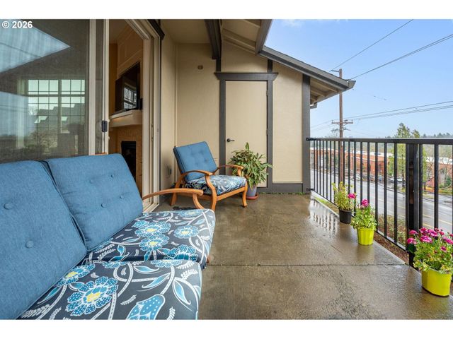 3640 Sw BAIRD St 3, Portland, OR 97219